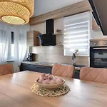 In Croatia Near The Adriatic Coast Appartement Medulin